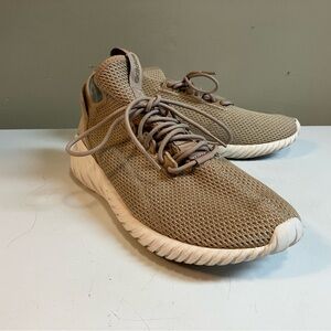 Adidas Original Men’s Size 10.5 Tubular Doom Sock Primeknit Sneakers Khaki White